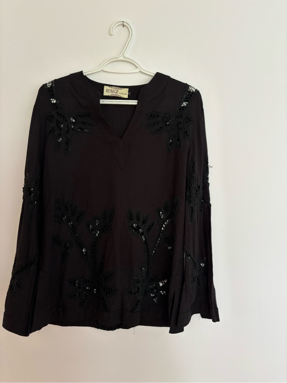 Rouge! Black Floral Cutout Long-Sleeve Blouse